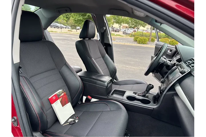 $17500 : Silver Certified2016 Camry SE image 5