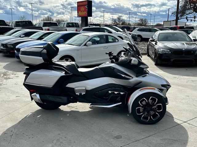 $22000 : 2022 Can-Am Spyder Limited image 5