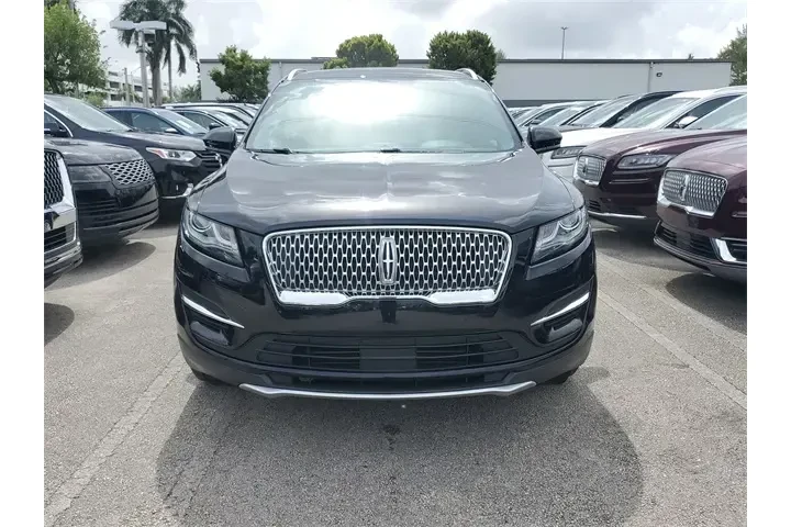 $17990 : Lincoln MKC 2019 Premiere 4d image 2
