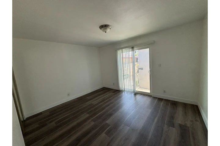 $2100 : Apt. de 2 Cuartos en Maywood image 6