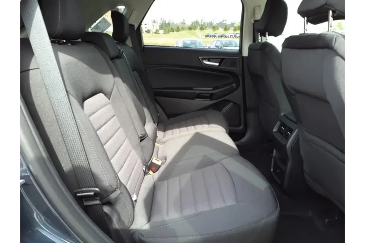 $31999 : Ford Edge 2024 AWD SE 4dr SU image 6