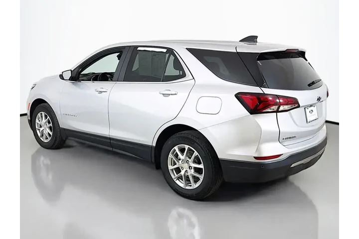 $18499 : Chevrolet Equinox 2022 LT 4d image 7