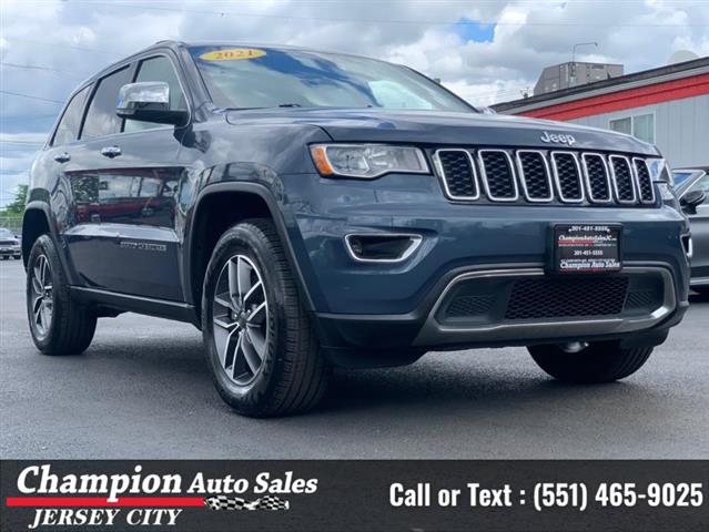 Used 2021 Grand Cherokee Limi image 8