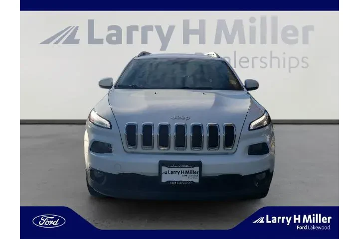 $10000 : Jeep Cherokee 2015 4x4 Latit image 8