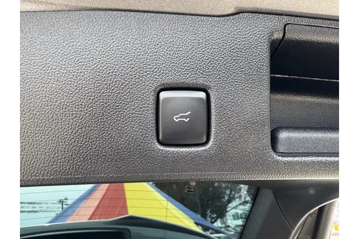 $28999 : Ford Escape 2023 ST-Line 4dr image 8