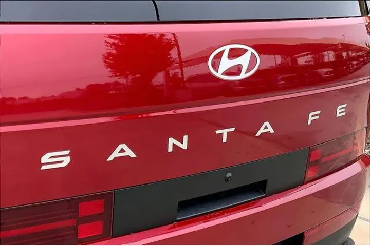 $35996 : Hyundai SANTA FE 2026 SEL 4d image 10