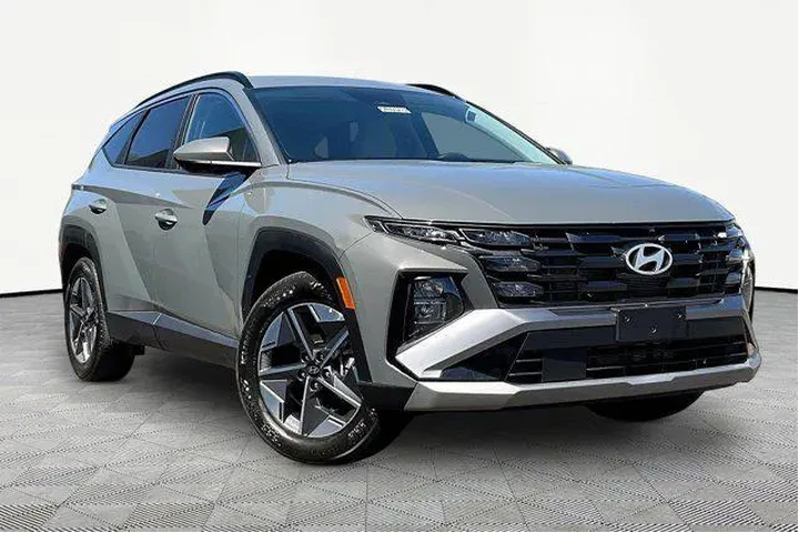 $28251 : Hyundai TUCSON 2026 SEL 4dr image 3