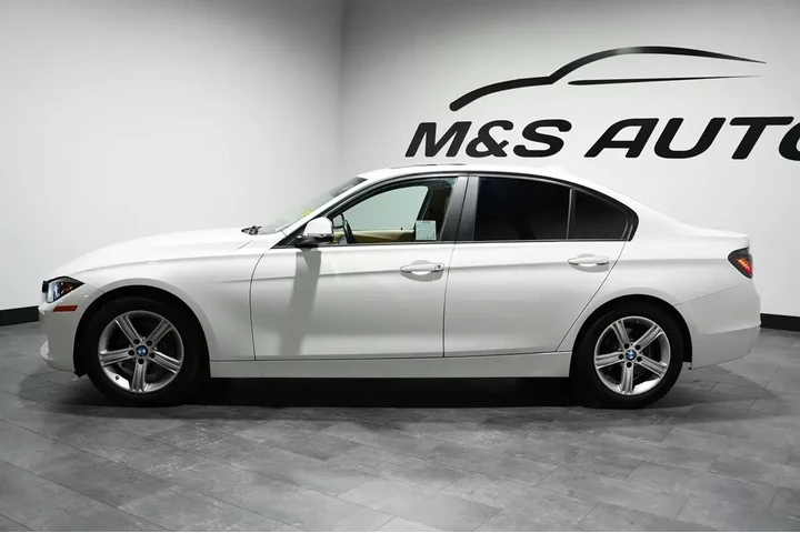 $9927 : 2015 3 Series 328i image 3