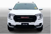 $19899 : GMC Terrain 2022 SLE 4dr SUV thumbnail