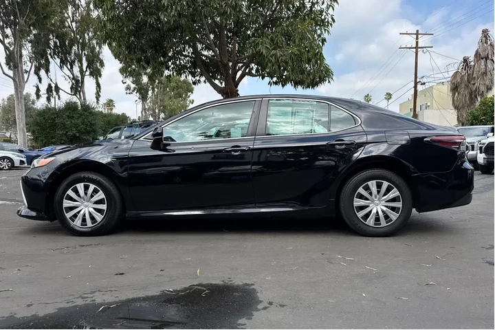 $24599 : Toyota Camry Hybrid 2022 LE image 7