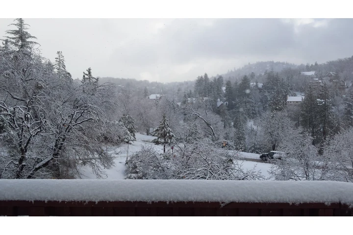 $900 : Cuarto renta en Lake Arrowhead image 10