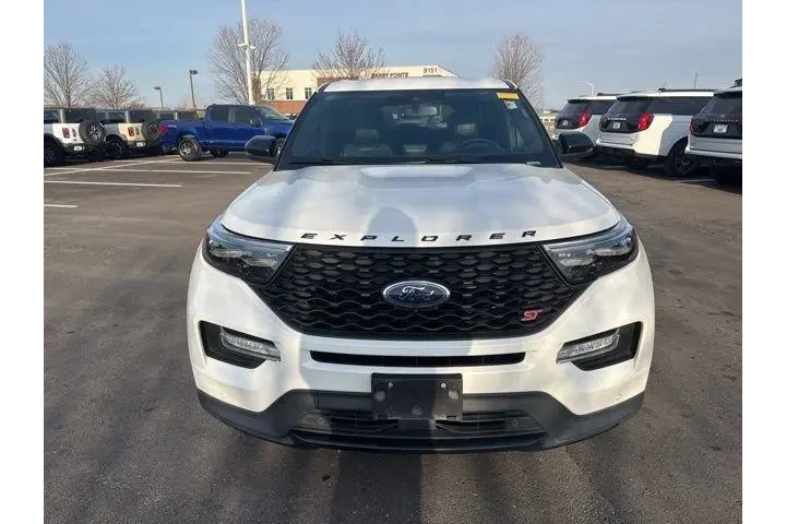 $26000 : Ford Explorer 2021 AWD ST 4d image 2