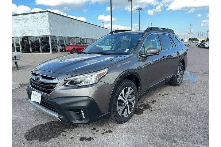 $20495 : 2021 Outback Limited XT image 1