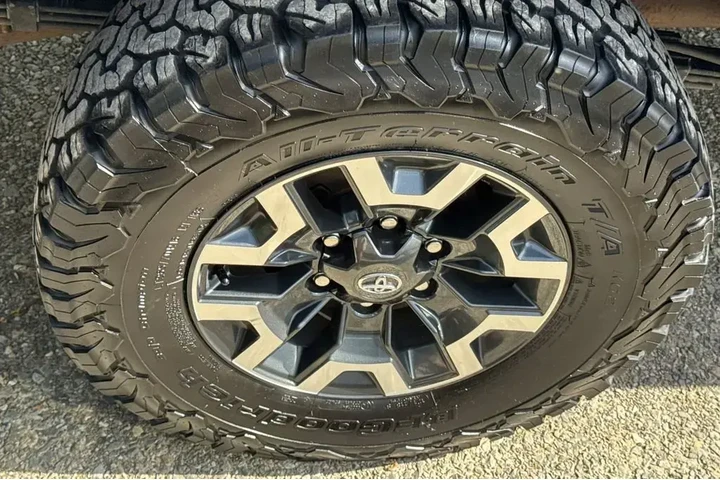 $37850 : Toyota Tacoma 2022 4x4 TRD P image 4