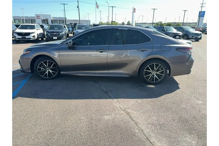 $24998 : 2024 Camry SE AWD image 8
