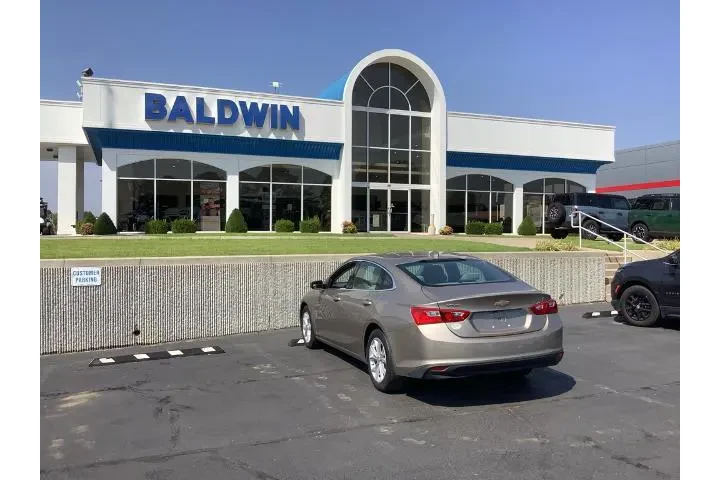 $18950 : Chevrolet Malibu 2023 LT 4dr image 5