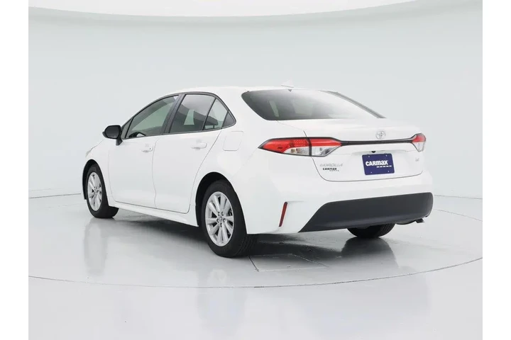 $22998 : Toyota Corolla 2023 LE 4dr S image 2