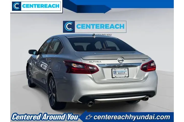 $10555 : Nissan Altima 2017 2.5 SR 4d image 5