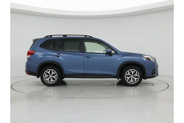 $28998 : Subaru Forester 2024 AWD Pre image 7