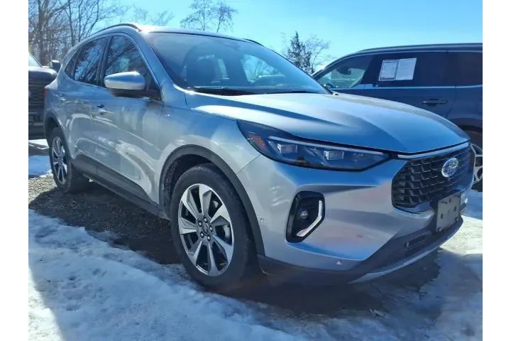 $26568 : Ford Escape 2023 AWD Platinu image 1