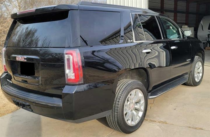 $18000 : 2017 GMC Yukon SLE image 4