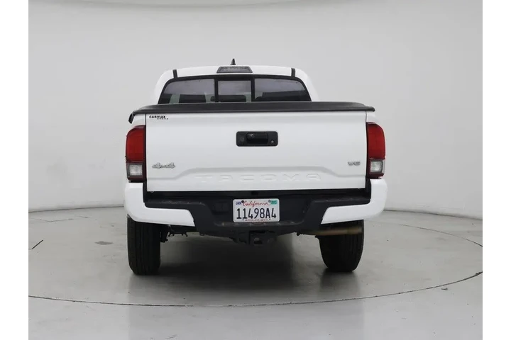 $30998 : Toyota Tacoma 2019 4x4 TRD P image 6