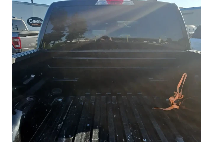 $35900 : Ford F-150 2023 4x4 Lariat 4 image 9
