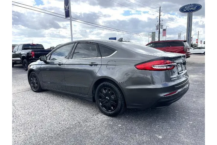 $10983 : Ford Fusion 2020 S 4dr Sedan image 5