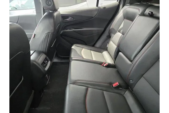 $27991 : Chevrolet Equinox 2023 4x4 R image 4