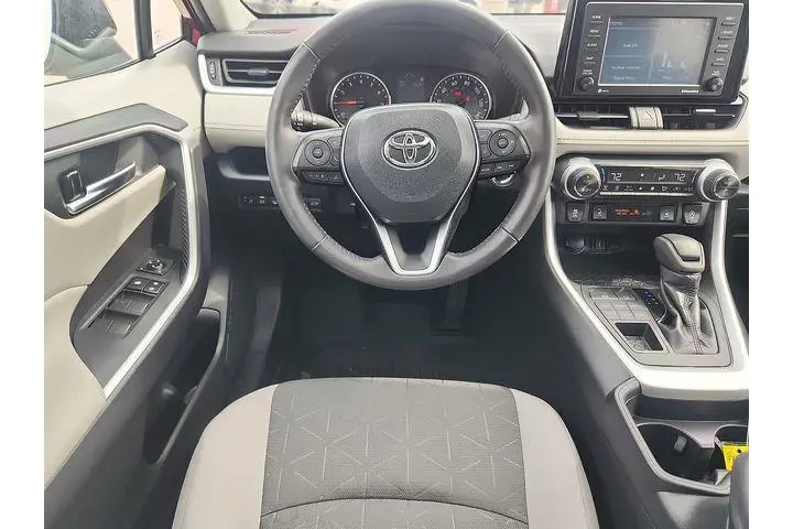 $25895 : Toyota RAV4 2020 AWD XLE 4dr image 9