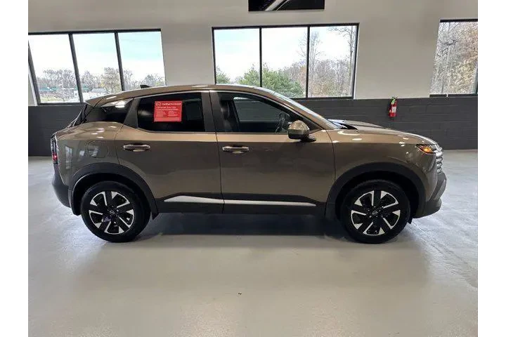 $23895 : Nissan Kicks 2025 AWD SV 4dr image 7