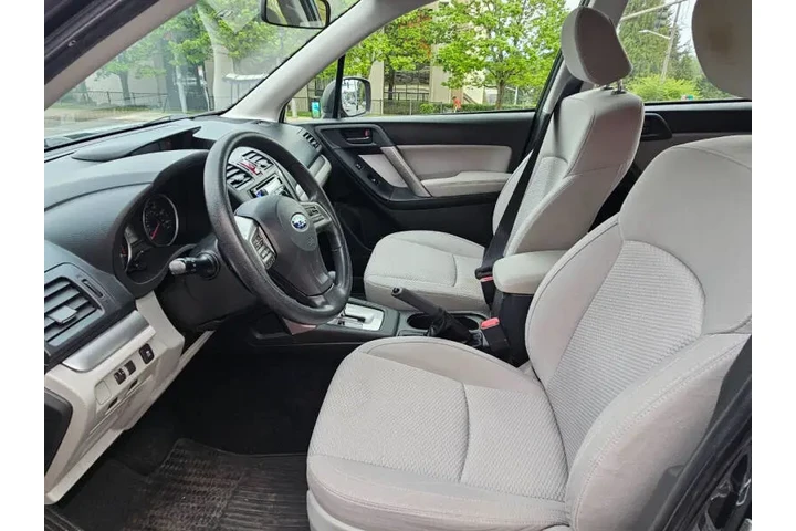 $8999 : 2015 Forester 2.5i image 9
