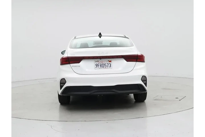 $20998 : Kia Forte 2023 LXS 4dr Sedan image 6