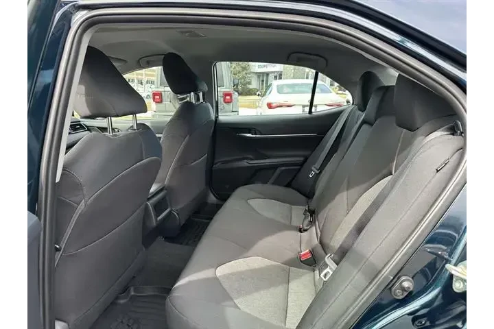 $24494 : Toyota Camry 2019 SE 4dr Sed image 10