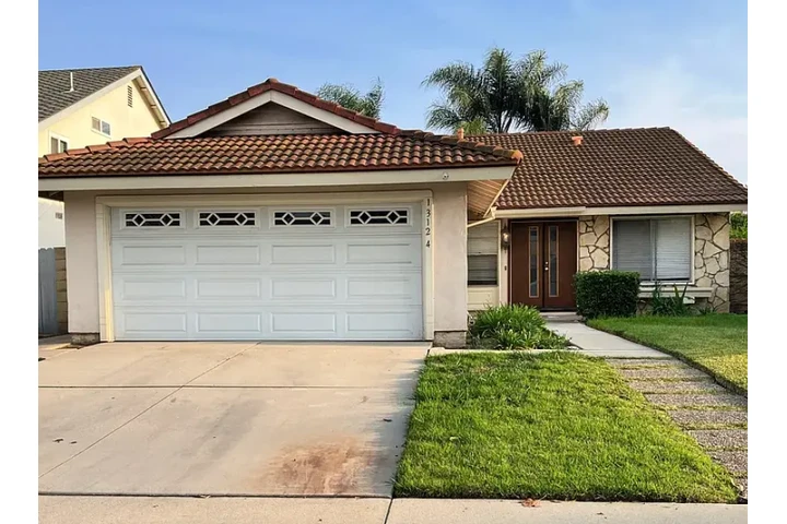 $2995 : ^* ALL UTILITIES INCLUDED *^ image 1