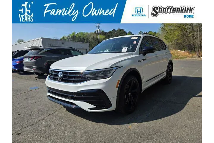 $24819 : Volkswagen Tiguan 2023 SE R- image 1