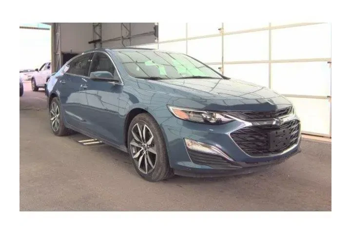 $25990 : Chevrolet Malibu 2025 RS 4dr image 2