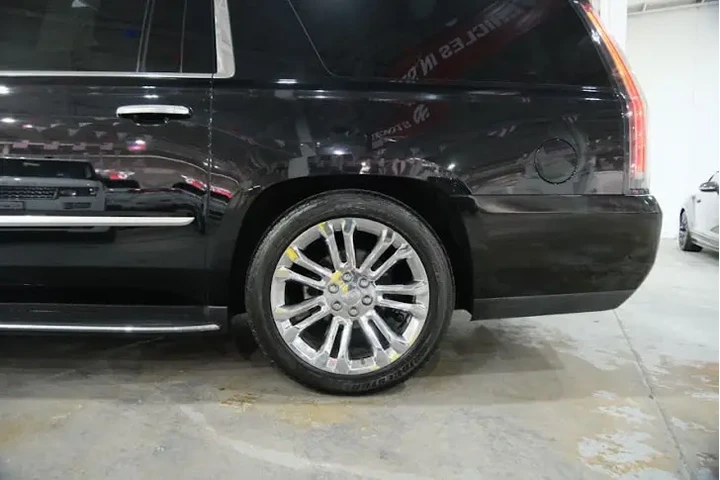 $28765 : 2019 CADILLAC Escalade ESV Lu image 7