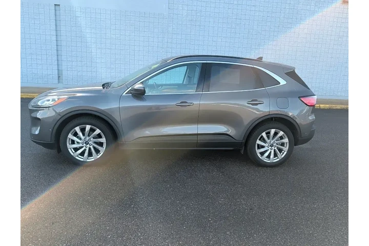 $20876 : Ford Escape Hybrid 2021 AWD image 2