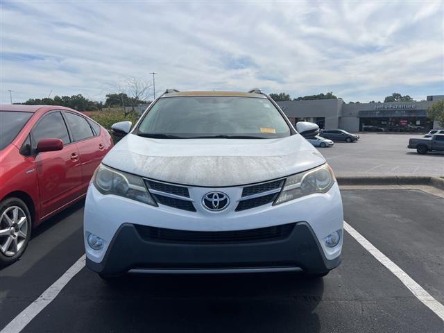 $19496 : PRE-OWNED 2015 TOYOTA RAV4 XLE image 1