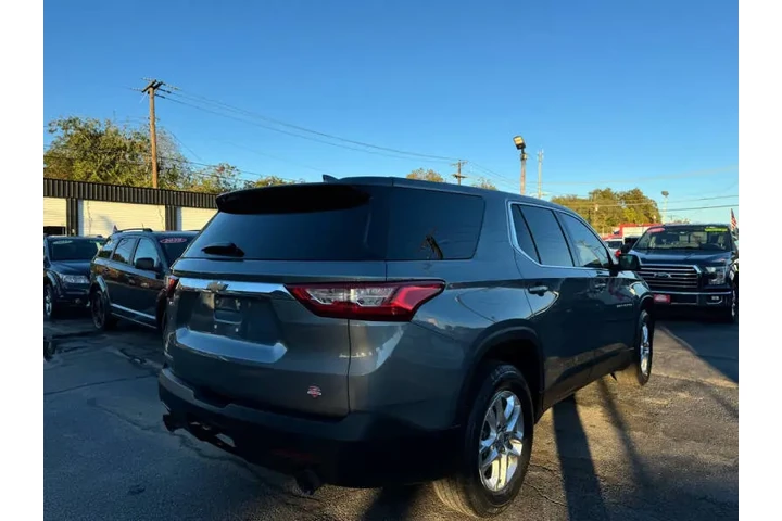 $19900 : 2020 Traverse LS image 6