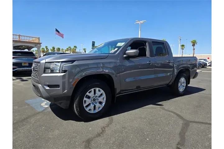 $27330 : Nissan Frontier 2022 4x2 SV image 2