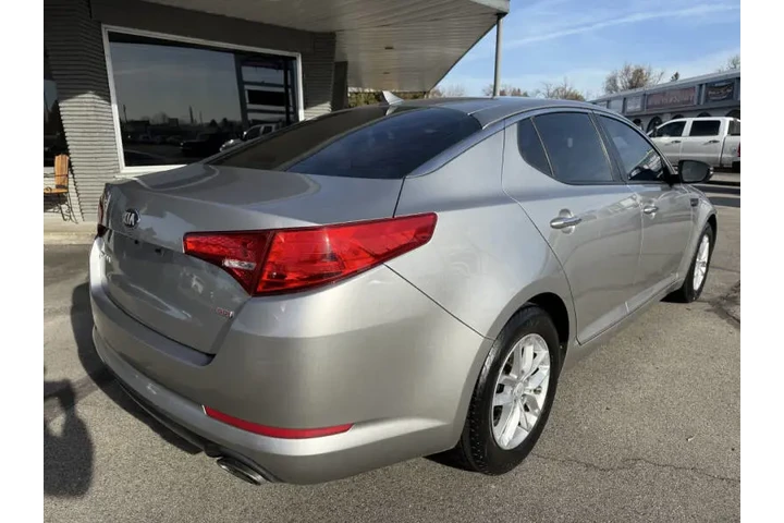 $8200 : 2013 Optima LX image 7