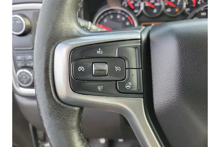 $26000 : Chevrolet Silverado 1500 202 image 5