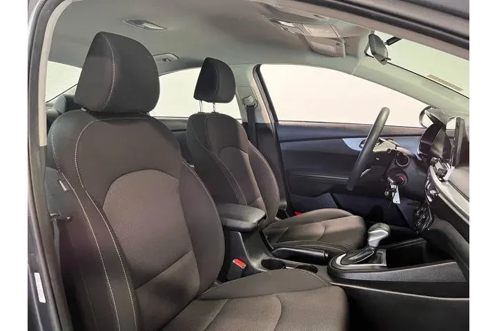 $16563 : Kia Forte 2023 image 10