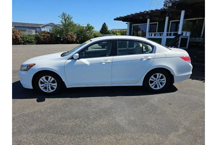 $10995 : 2010 Accord LX-P image 3