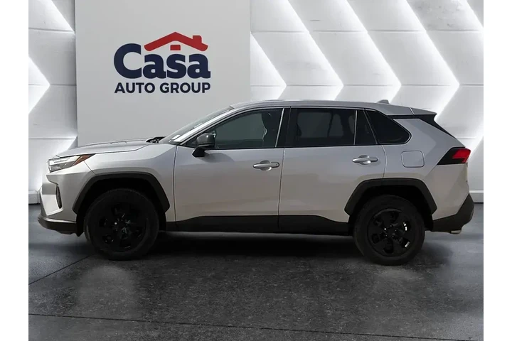 $27500 : Toyota RAV4 2024 AWD LE 4dr image 6
