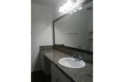 $1200 : ****KOREATOWN *****Habitación thumbnail