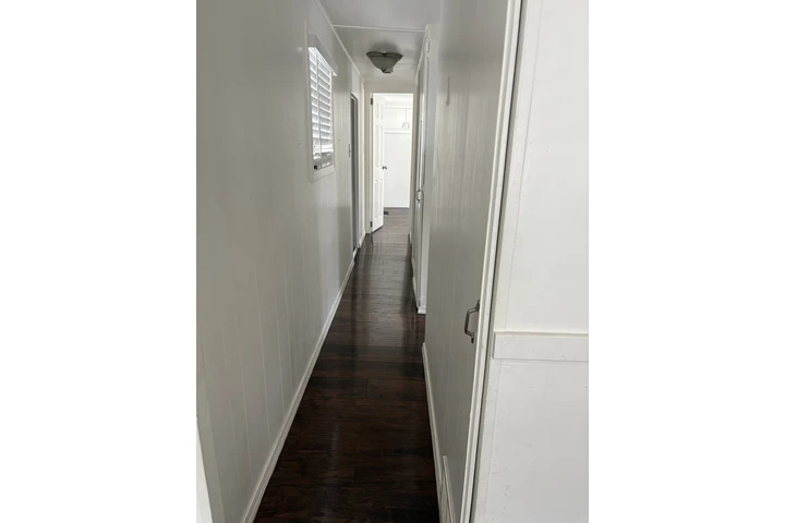 $2300 : Casa Movil-Gardena image 5