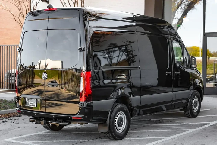 $35990 : 2022 Sprinter Cargo Van 2500 image 8